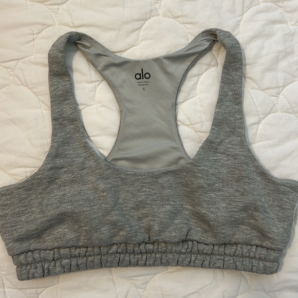 Alo Yoga Accolade bra and shorts set in Heather Grey - Picture 3 of 8